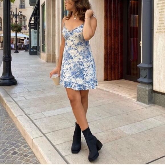 Reformation Dresses & Skirts - Reformation Esther Dress in Pompadour